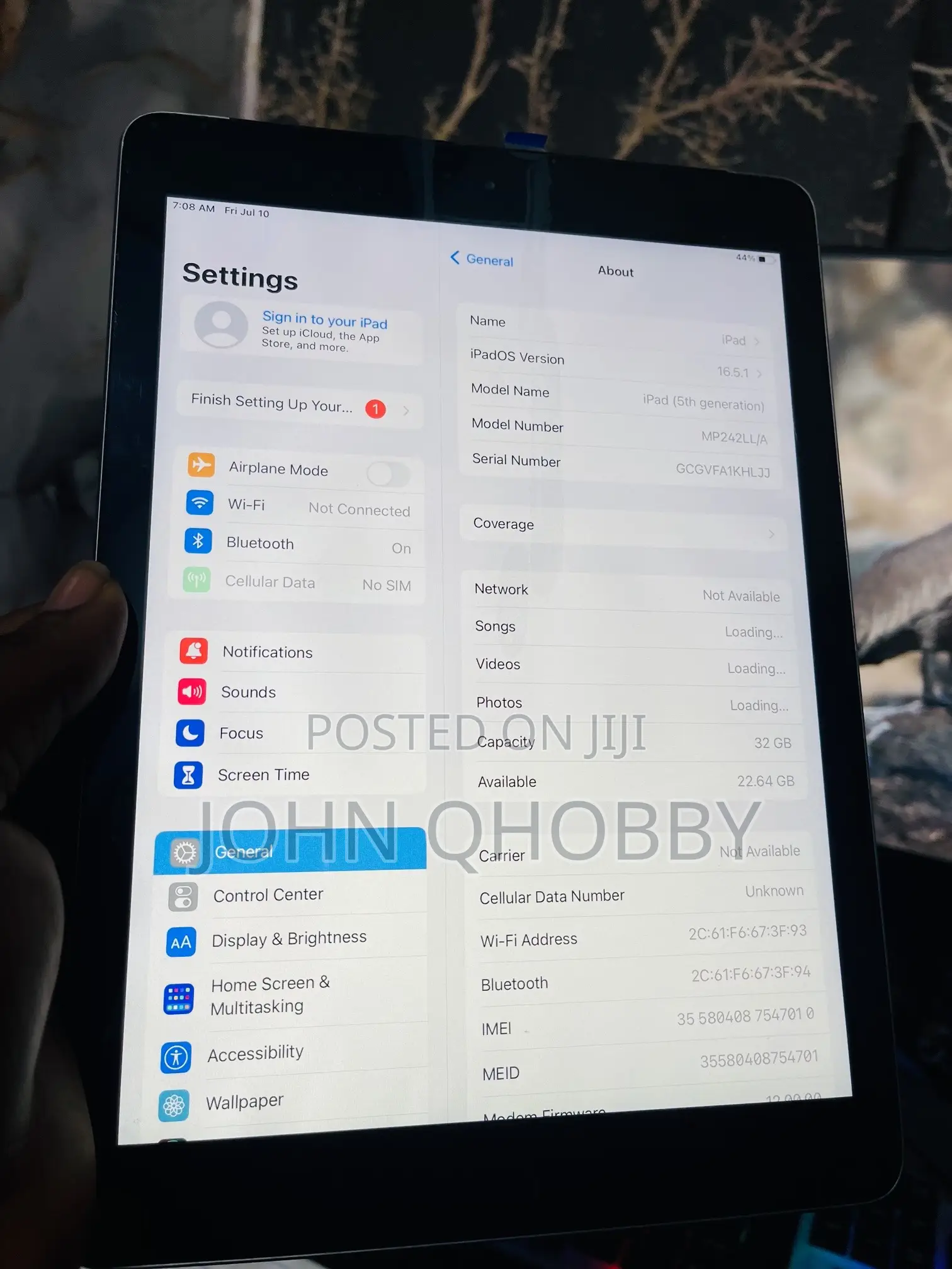 Apple iPad 9.7 32 GB Gray