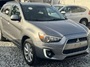 Mitsubishi Outlander 2016 Gray
