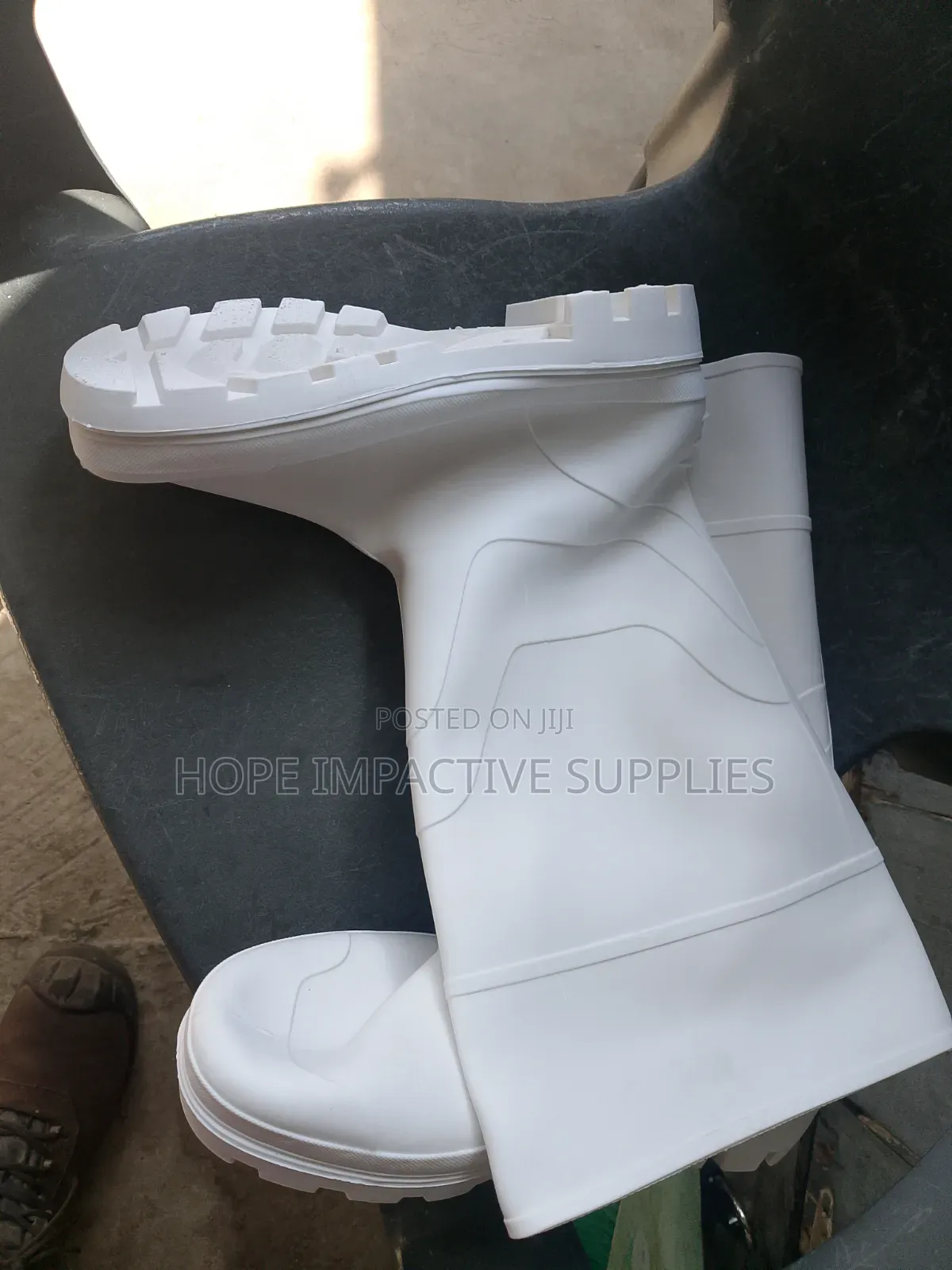 Quality White Wellington Boots<>Non Steel Toe.