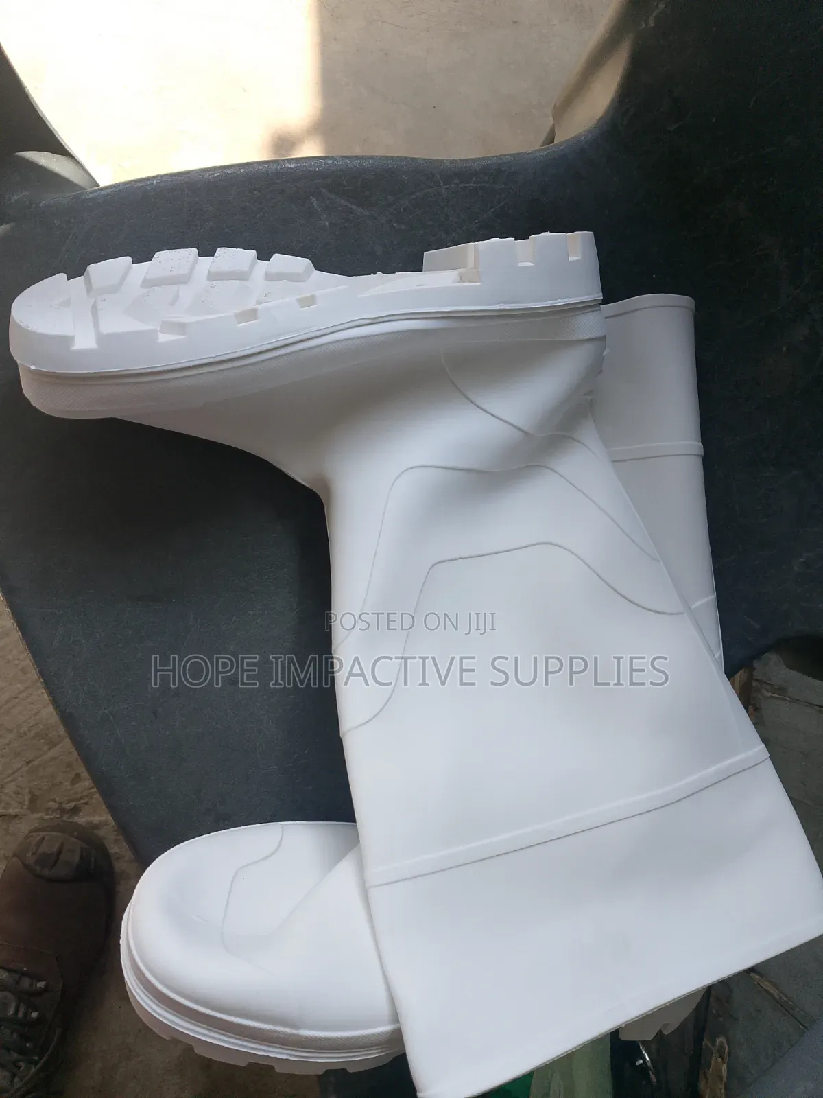 Quality White Wellington Boots<>Non Steel Toe.