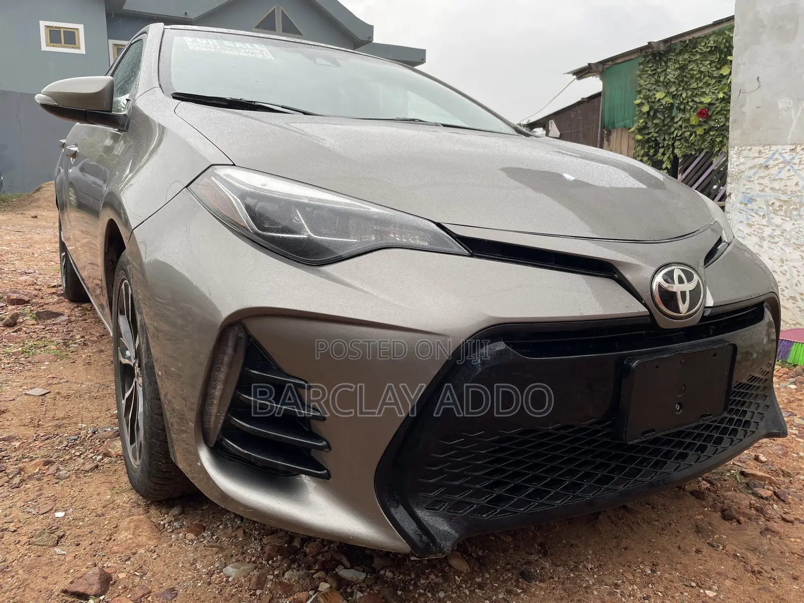 Toyota Corolla SE Special Edition 4dr Sedan (1.8L 4cyl CVT) 2017 Brown