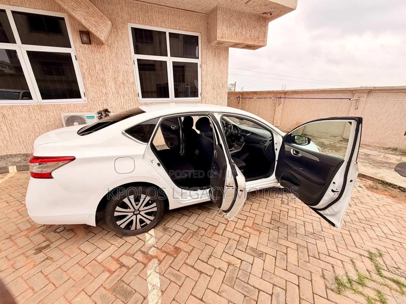 Nissan Sentra S 4dr Sedan (1.8L 4cyl 6M) 2015 White