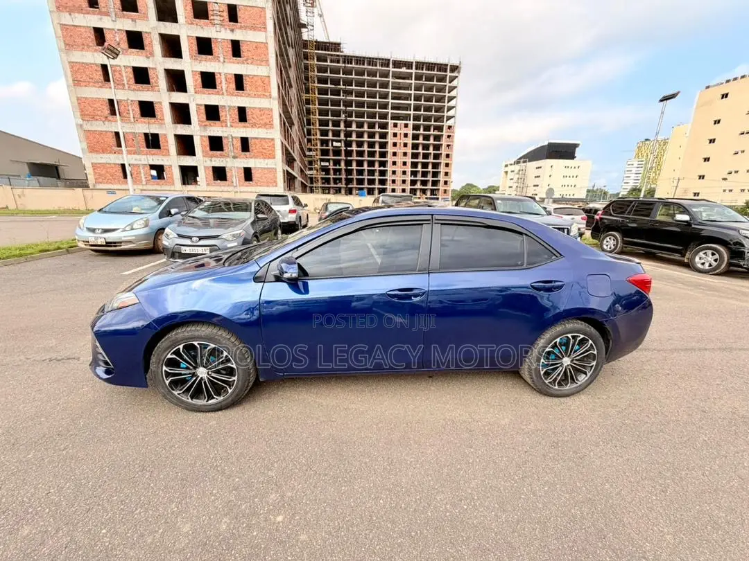Toyota Corolla S 4dr Sedan (1.8L 4cyl CVT) 2015 Blue
