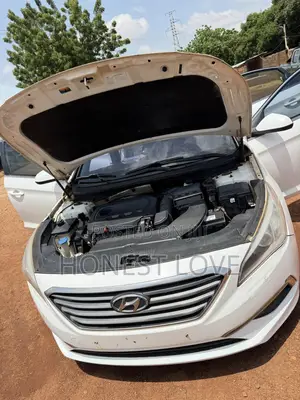 Hyundai Sonata Sport 2.0T 4dr Sedan (2.0L 4cyl Turbo 6A) 2015 Pearl