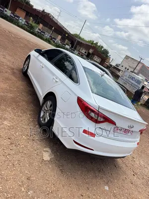 Hyundai Sonata Sport 2.0T 4dr Sedan (2.0L 4cyl Turbo 6A) 2015 Pearl