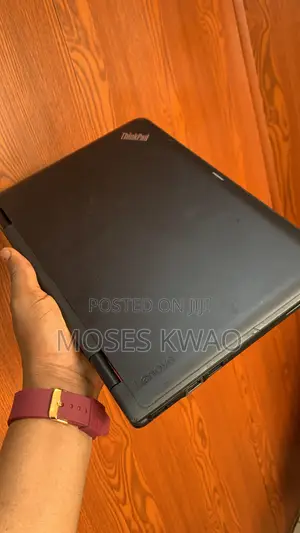 Laptop Lenovo Yoga 11e 4GB Intel SSD 140GB