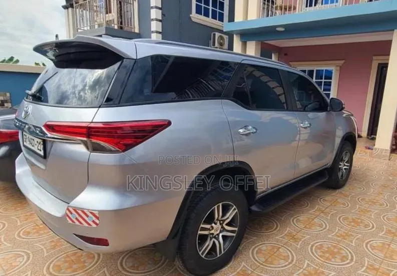 Toyota Fortuner 2017 Gray