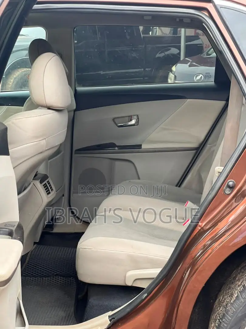 Toyota Venza 2014 Brown