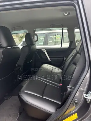 Toyota Land Cruiser Prado 2022 Gray