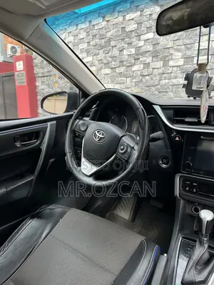 Toyota Corolla 2017 Gray