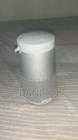 Bose Soundlink Revolve + Il