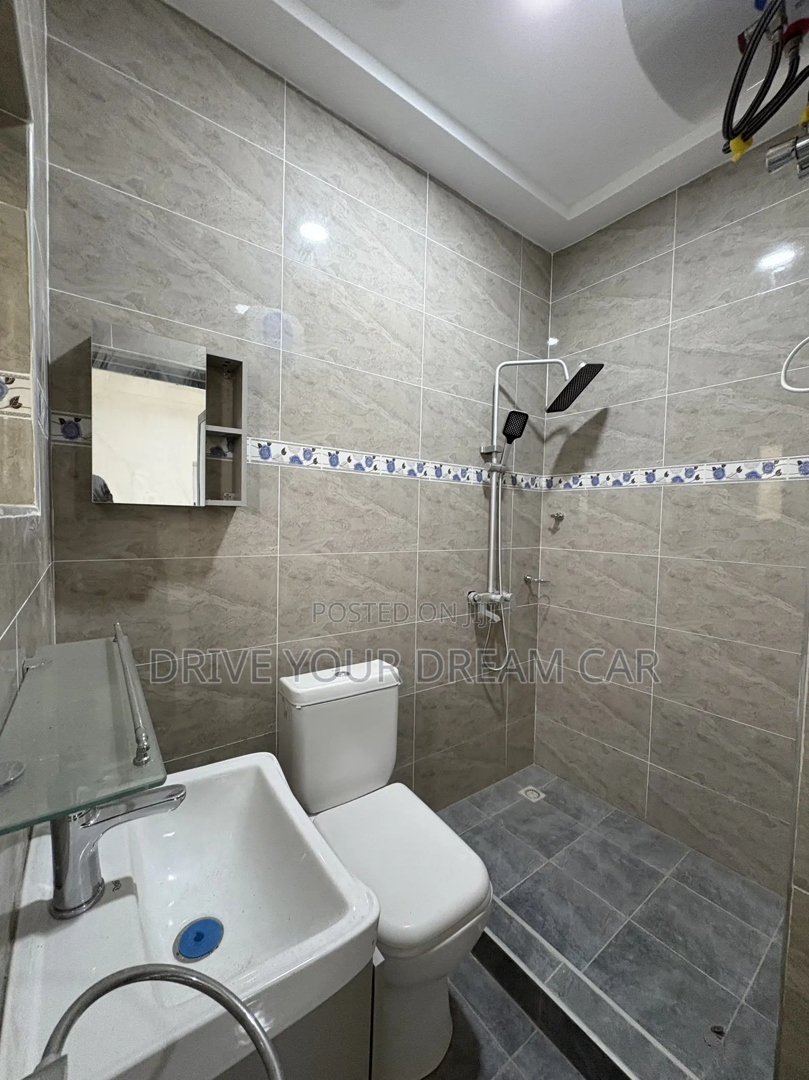 3bdrm Apartment in Pimpong Homes, Presby Church Area for rent