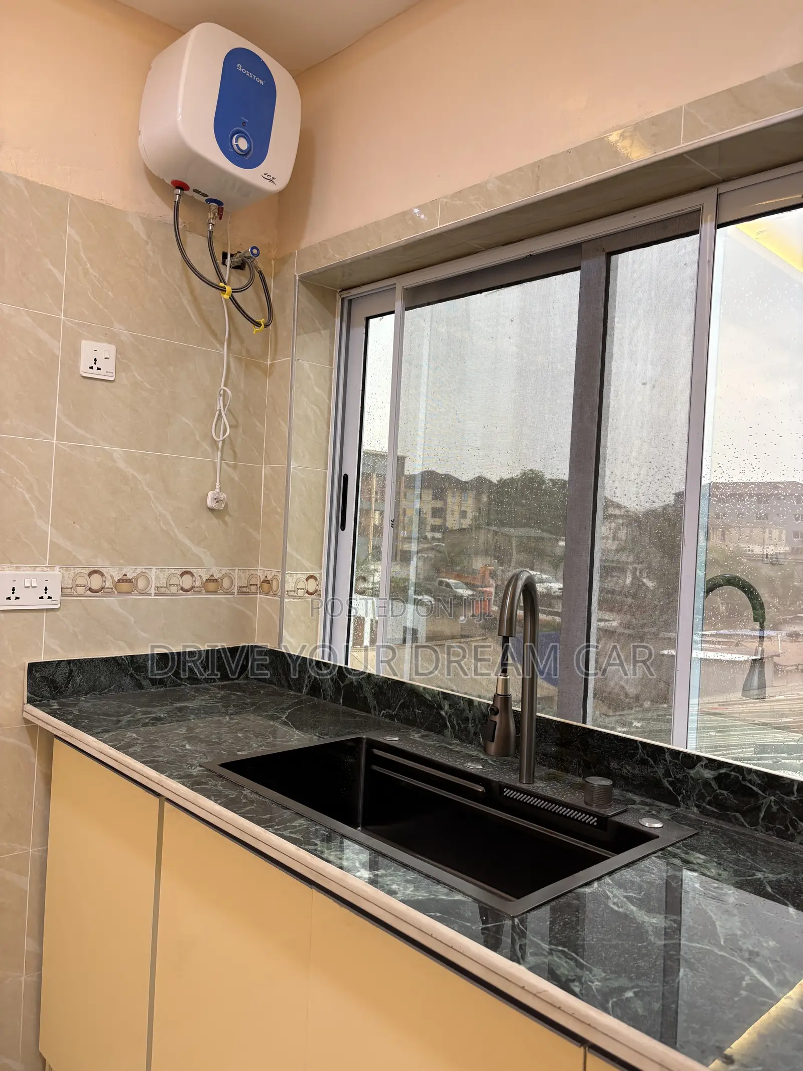 3bdrm Apartment in Pimpong Homes, Presby Church Area for rent