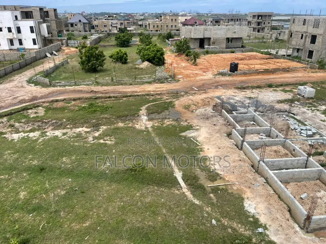 4 Plots of Land for Sale