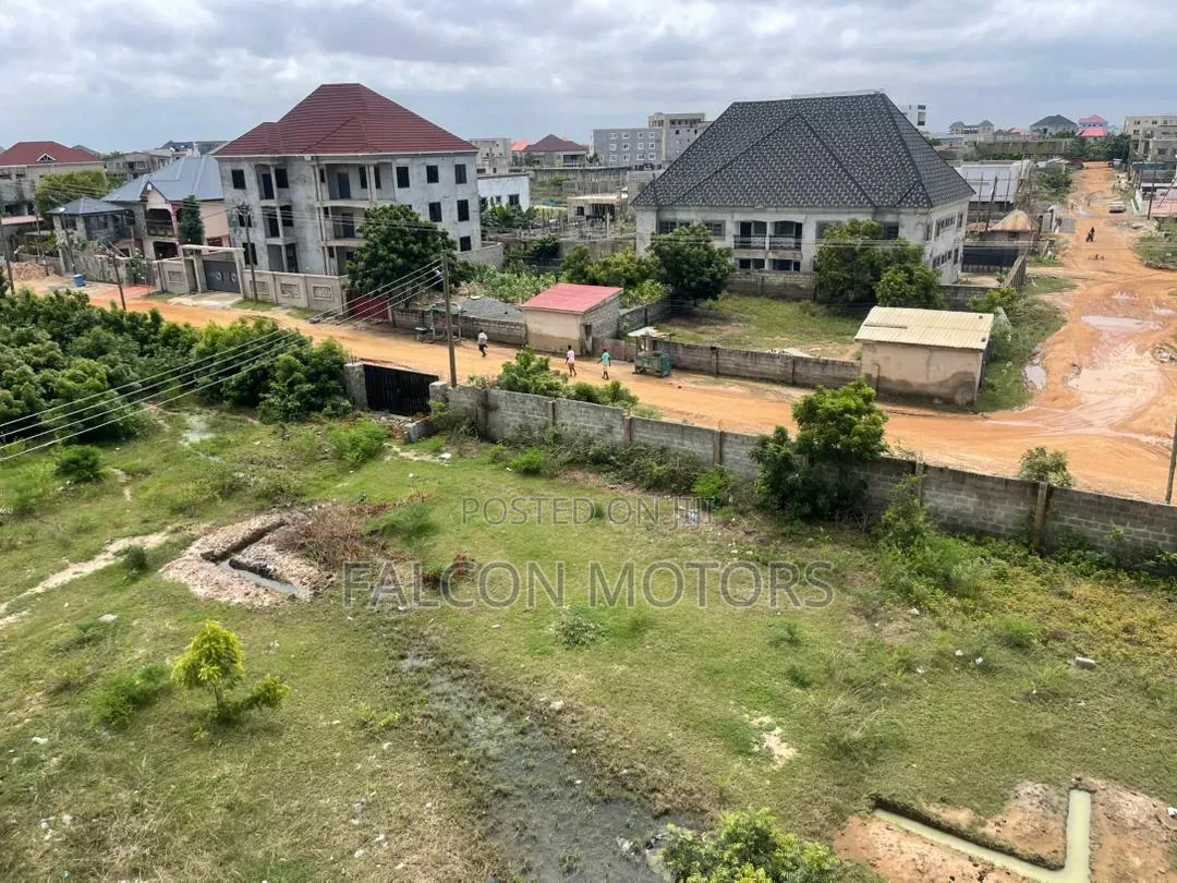 4 Plots of Land for Sale