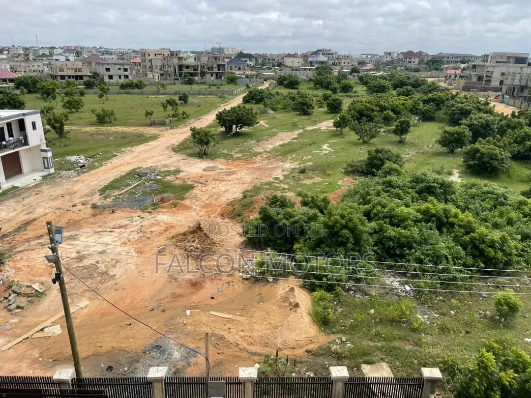 4 Plots of Land for Sale
