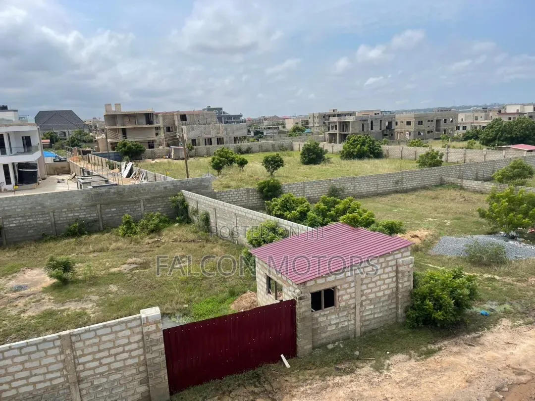 4 Plots of Land for Sale
