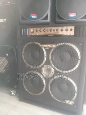 Behringer Bass Combo