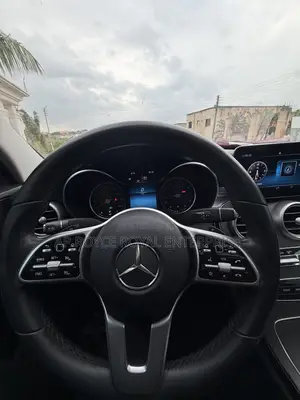 Mercedes-Benz C300 2020 Silver