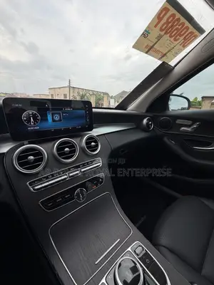 Mercedes-Benz C300 2020 Silver