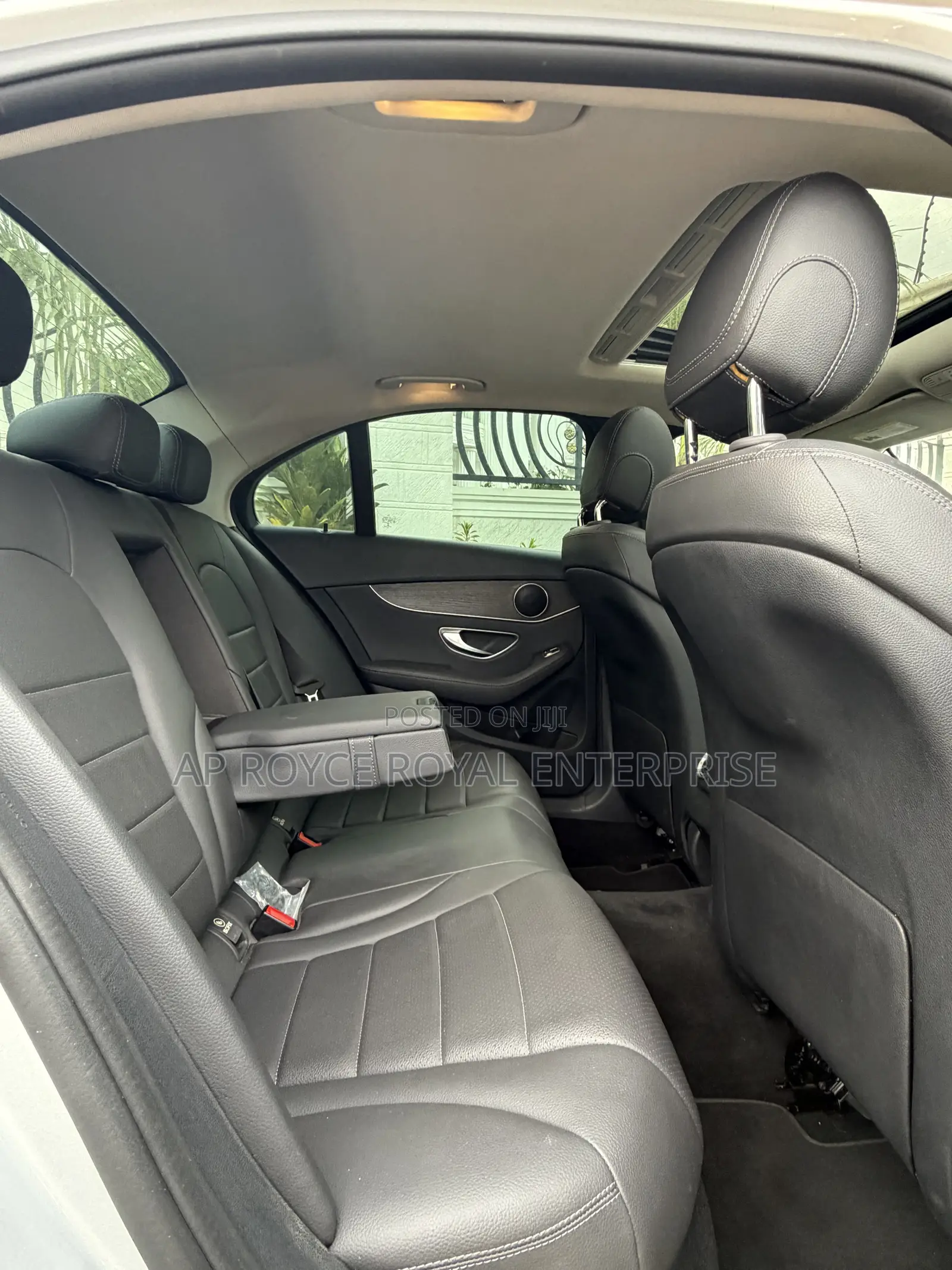 Mercedes-Benz C300 2020 Silver