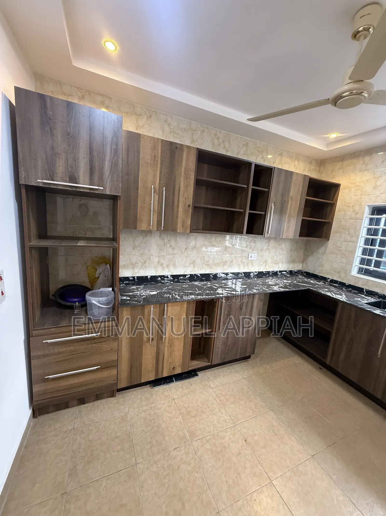 3bdrm House in Ablekuma Odumase for sale