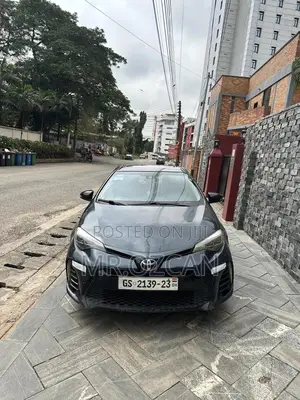 Toyota Corolla 2017 Gray