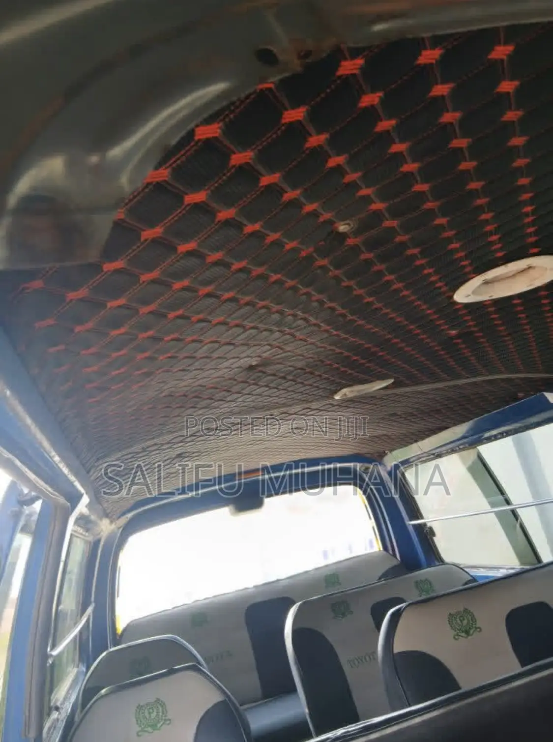 Toyota HiAce 2004 Blue