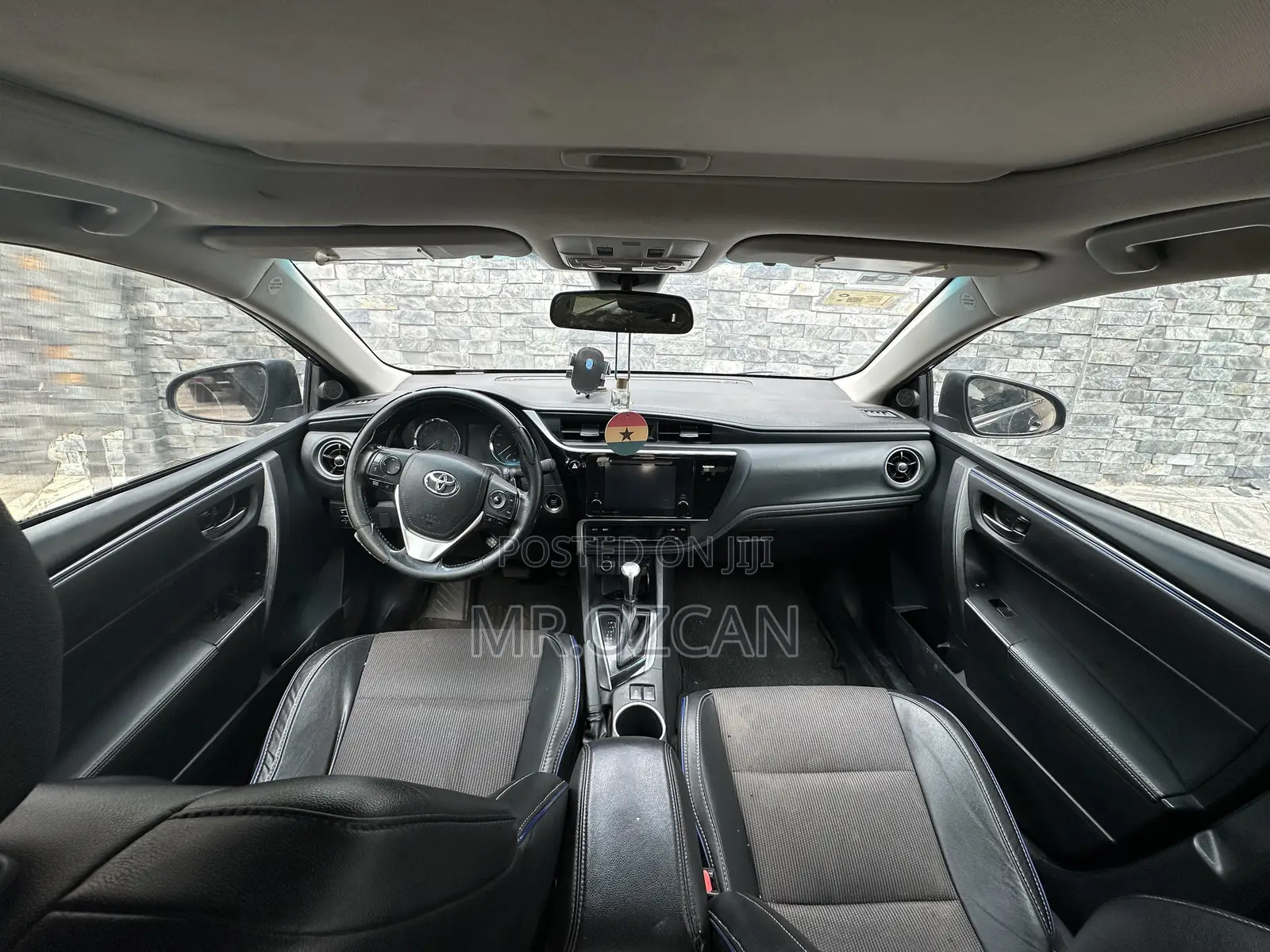 Toyota Corolla 2017 Gray