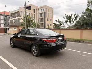 Toyota Camry SE 4dr Sedan (2.5L 4cyl 6A) 2017 Black