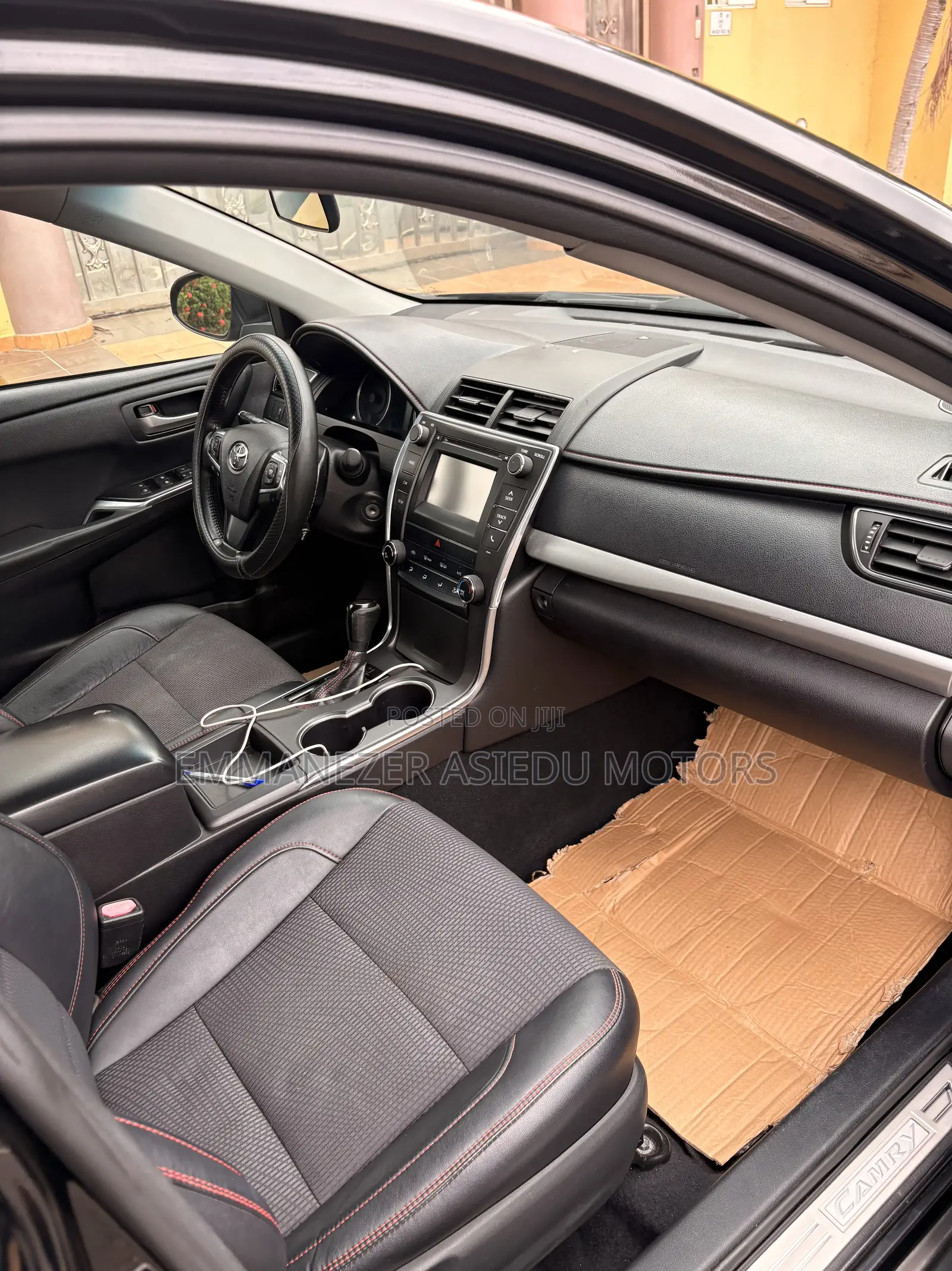 Toyota Camry SE 4dr Sedan (2.5L 4cyl 6A) 2017 Black