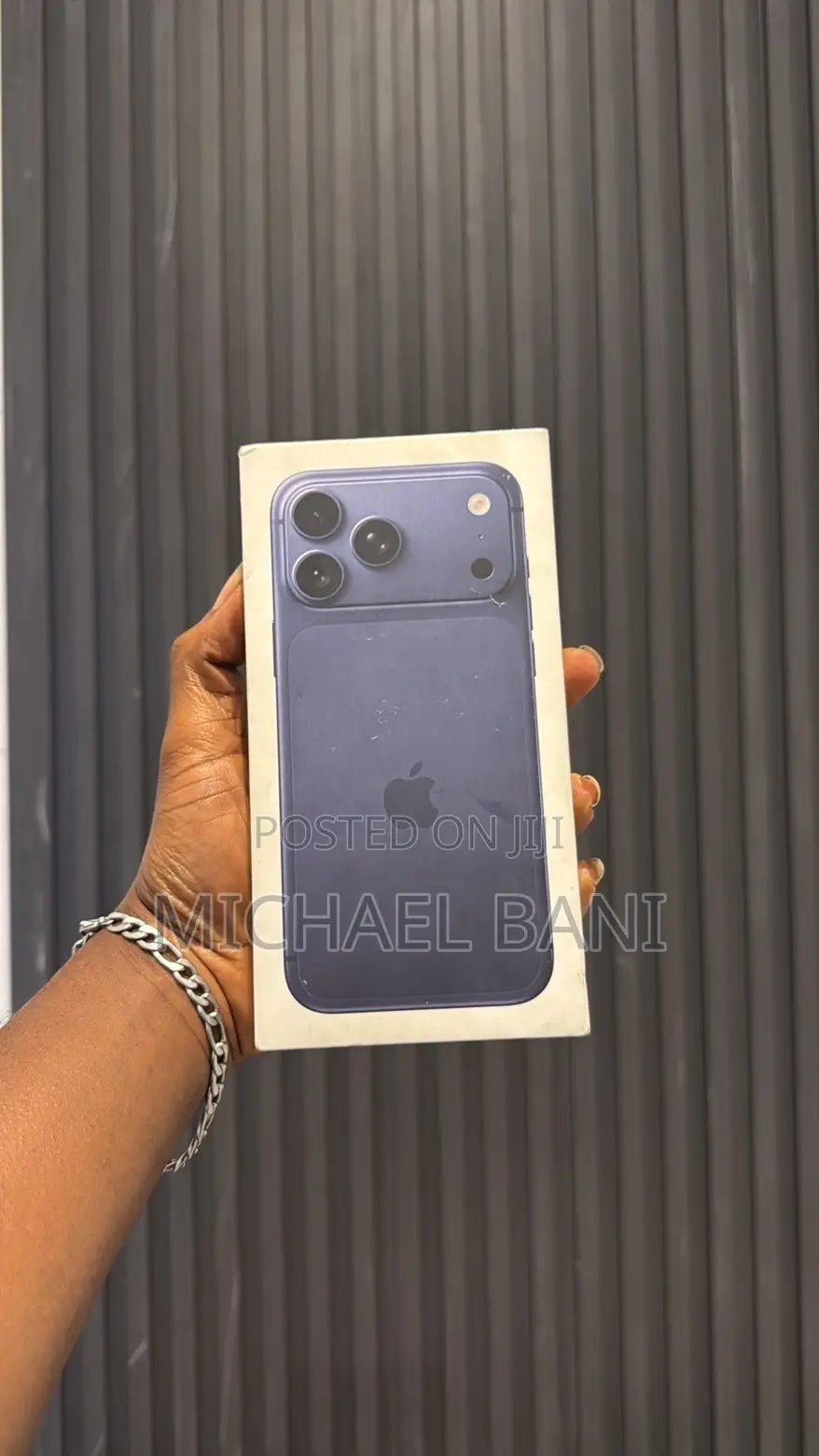 New Apple iPhone 17 Pro Max 256 GB Blue
