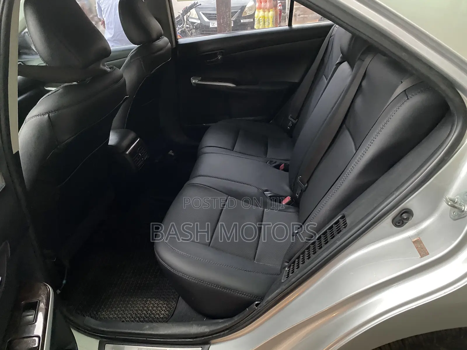 Toyota Camry Hybrid 2023 Silver
