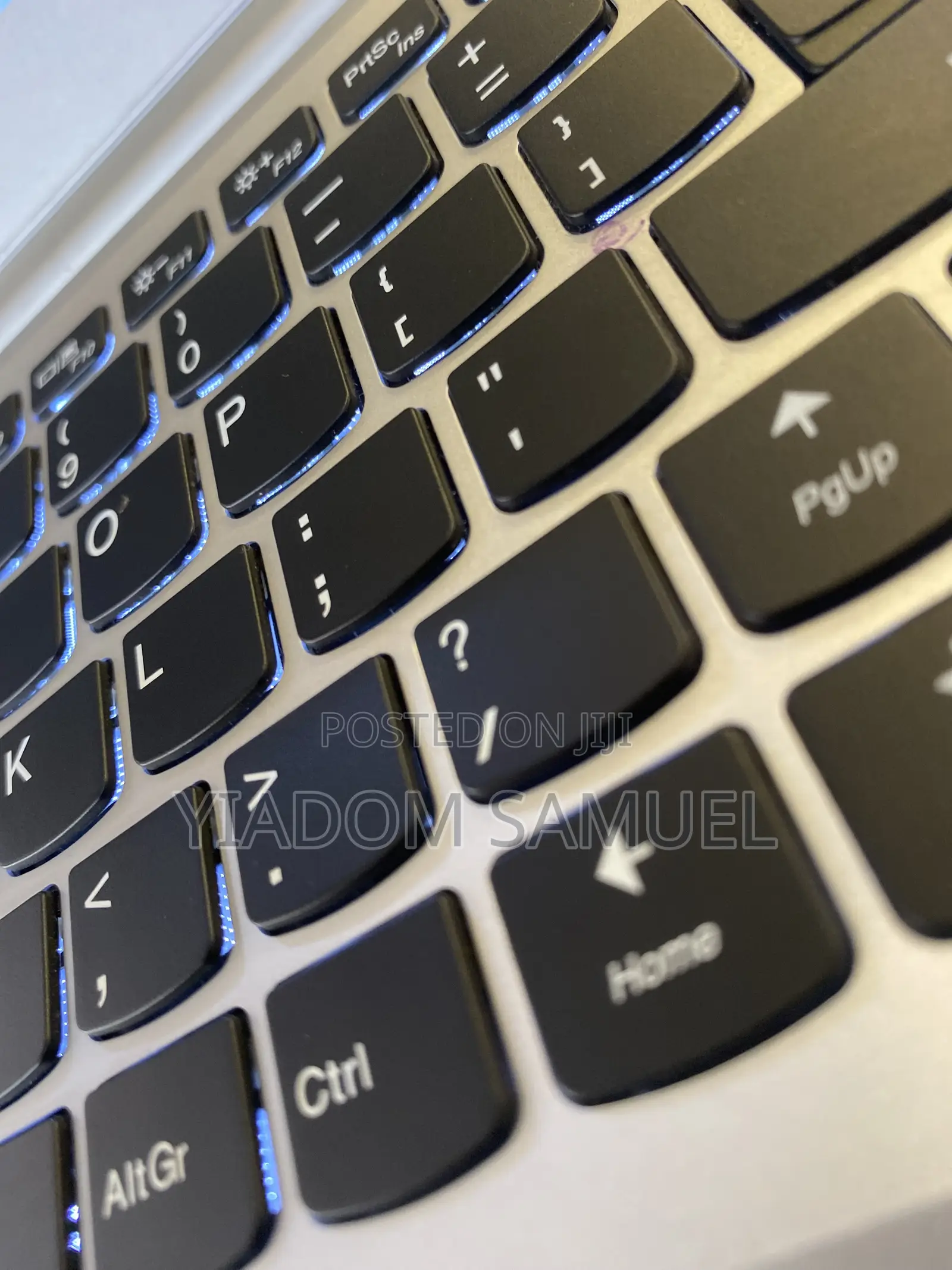 Laptop Lenovo IdeaPad 720S 8GB Intel Core i3 SSD 128GB