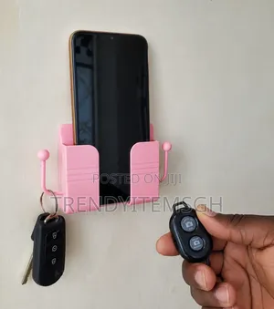 2-in-1 5pcs Adjustable Phone Holder + Bluetooth Camera Remote