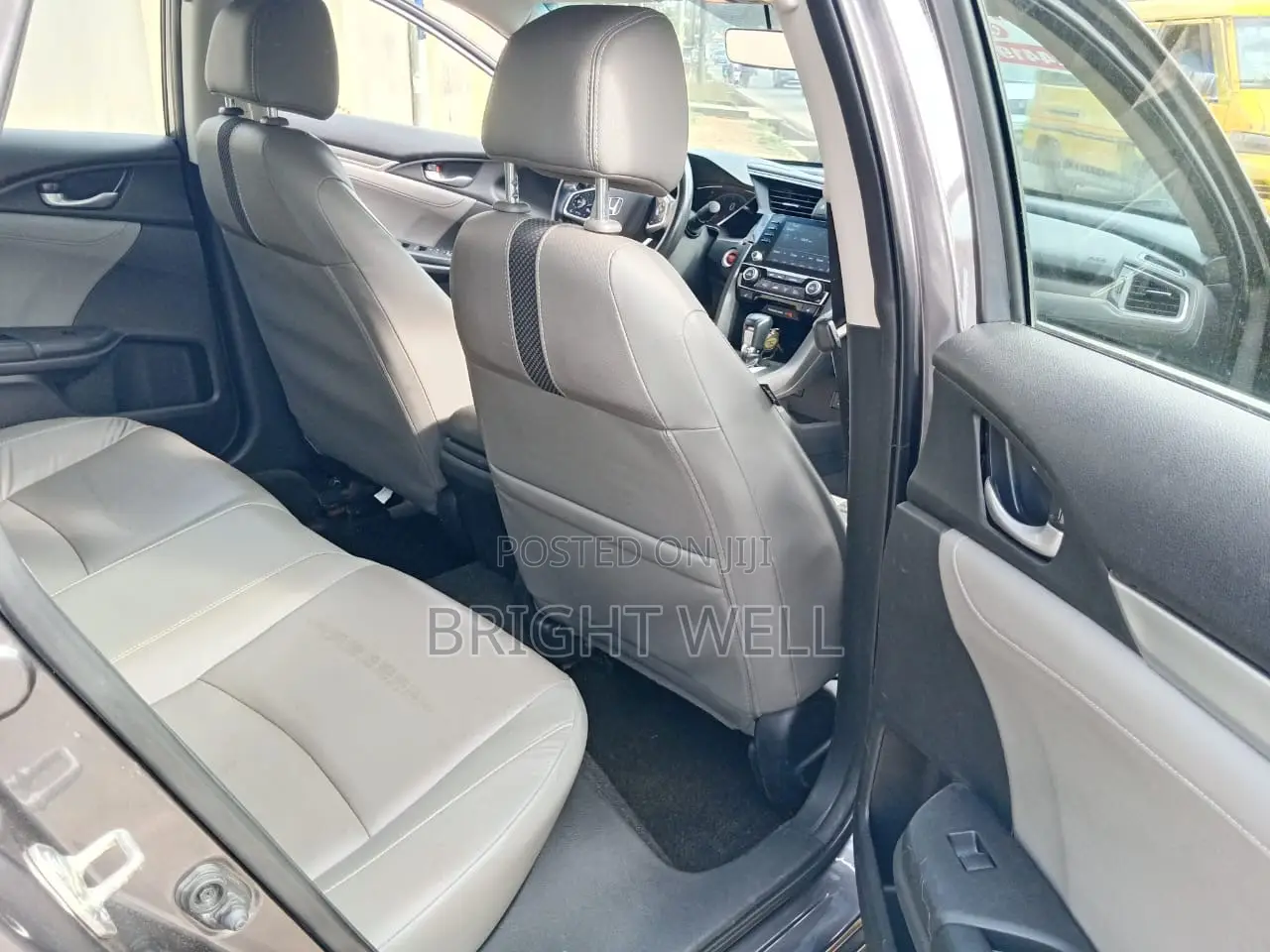 Honda Civic EX-L Hatchback 2020 Gray