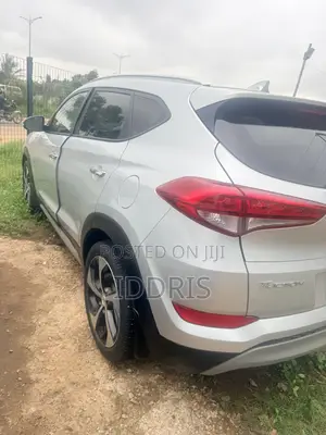 Hyundai Tucson Limited AWD 2018 Silver