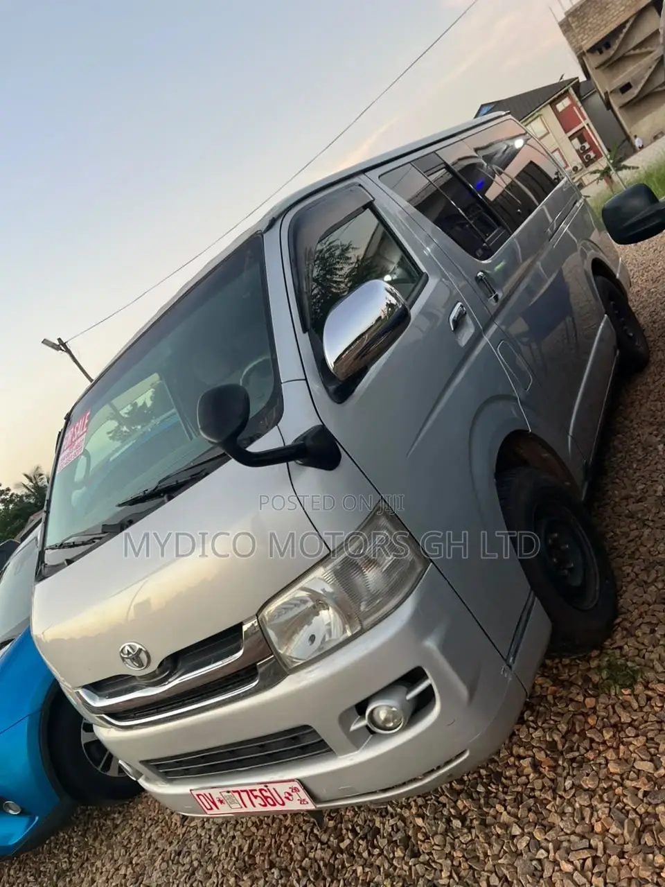 Toyota HiAce 2010 Silver