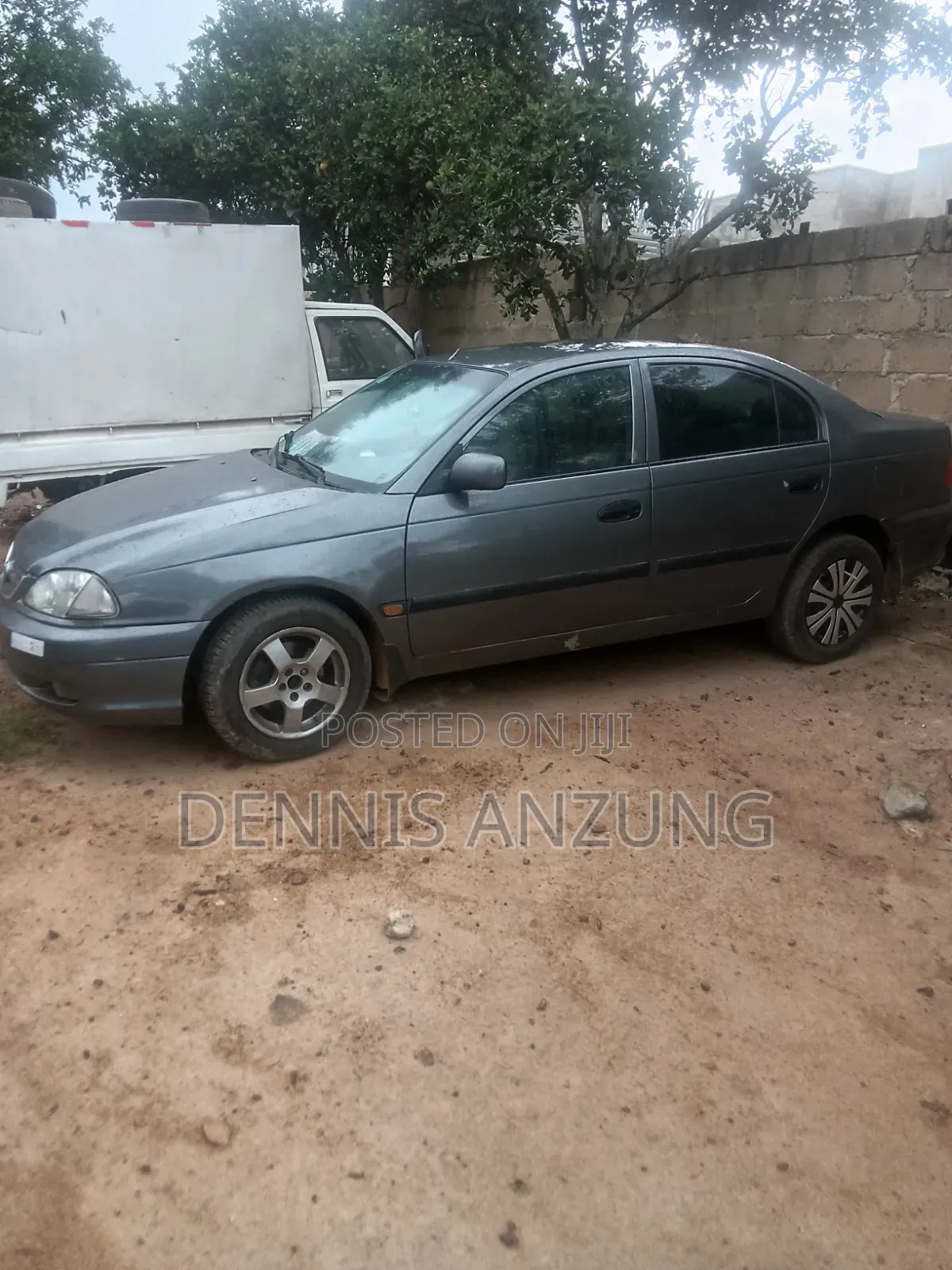Toyota Avensis 2.0 D 1998 Gray