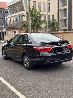Toyota Camry SE 4dr Sedan (2.5L 4cyl 6A) 2017 Black