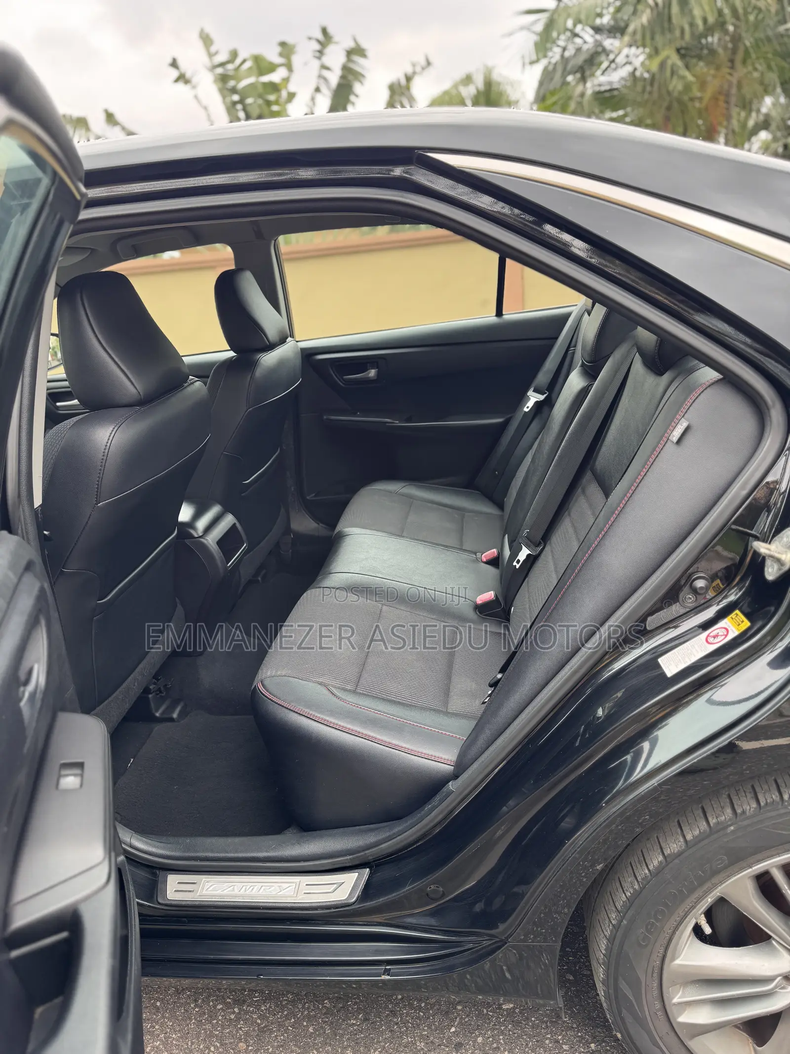 Toyota Camry SE 4dr Sedan (2.5L 4cyl 6A) 2017 Black