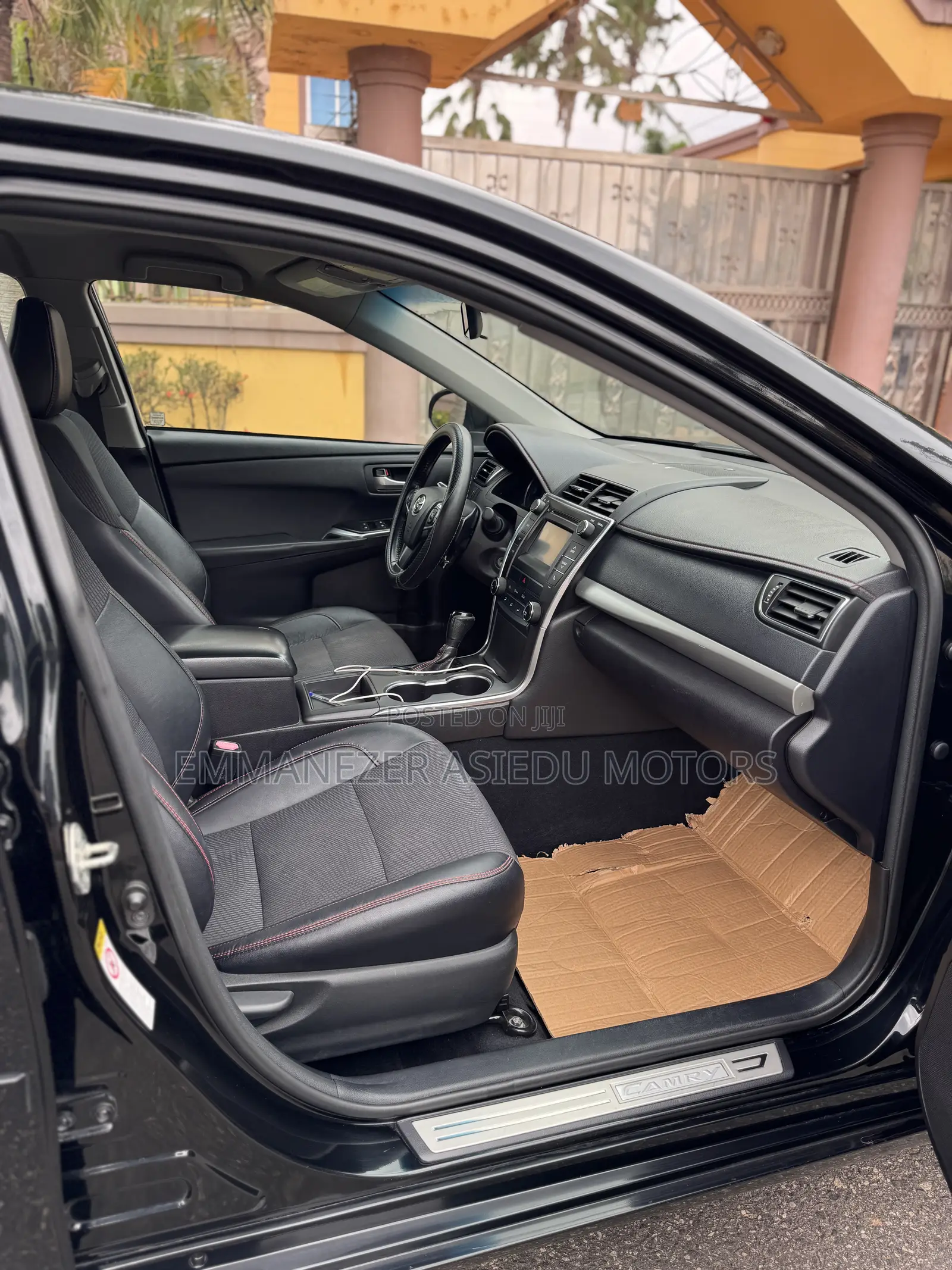 Toyota Camry SE 4dr Sedan (2.5L 4cyl 6A) 2017 Black