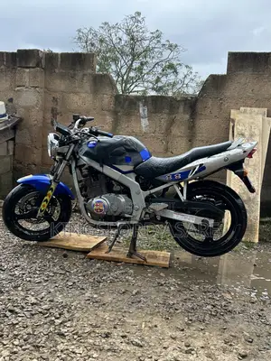 Suzuki GS 2009 Blue