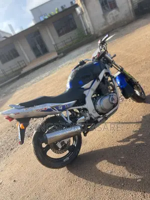 Suzuki GS 2009 Blue