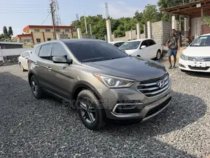 Hyundai Santa Fe 2018 Gray