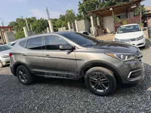 Hyundai Santa Fe 2018 Gray
