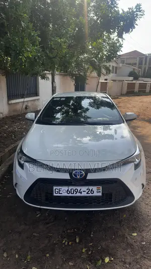 Toyota Corolla 2025 White