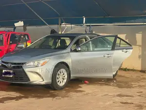 Toyota Camry 2015 Silver