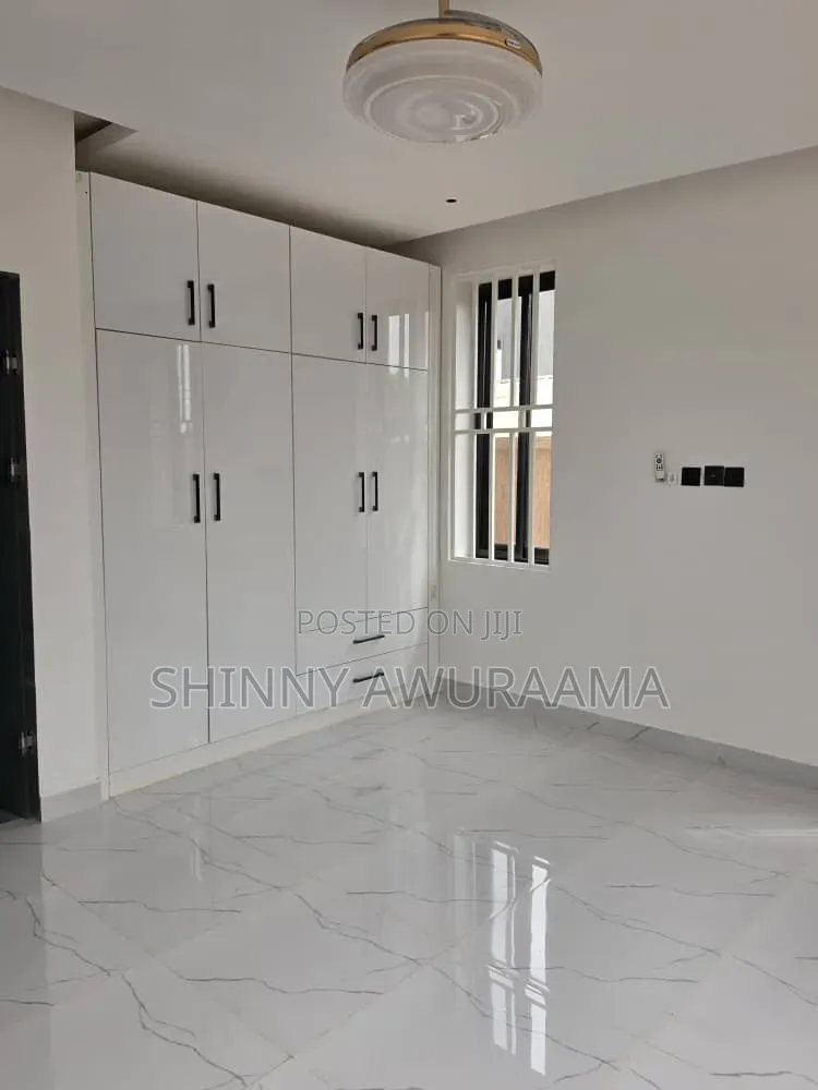 2bdrm Apartment in Amrahia for rent