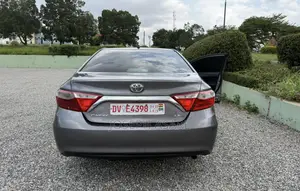 Toyota Camry LE 4dr Sedan (2.5L 4cyl 6A) 2016